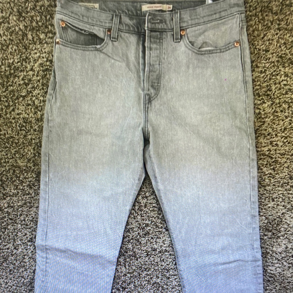 Levi's Women's Straight Leg Jeans - Light Gray Wash